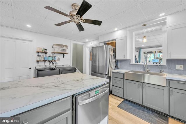 108 S COLLEGE ST, Myerstown, PA 17067