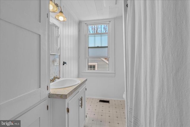 108 S COLLEGE ST, Myerstown, PA 17067