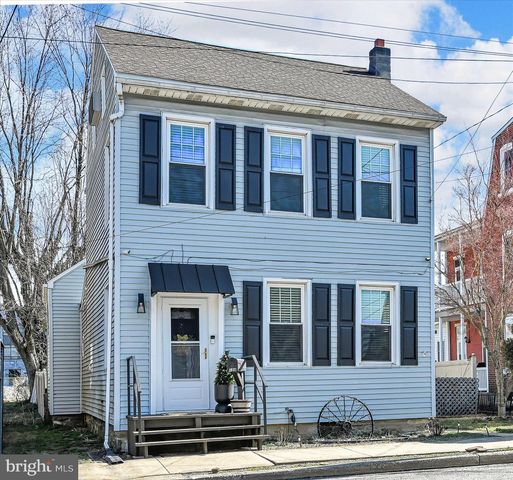 108 S COLLEGE ST, Myerstown, PA 17067