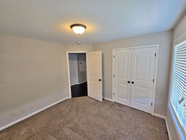 1085 Castlerock Dr, Clarksville, TN 37042