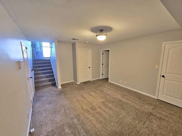1085 Castlerock Dr, Clarksville, TN 37042