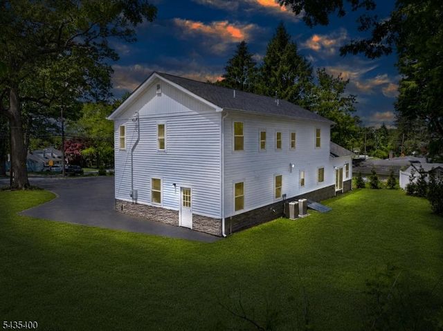 35 Stanhope Rd, Sparta Twp., NJ 07871