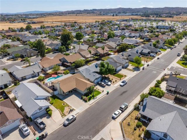 135 Bold Venture, Perris, CA 92571