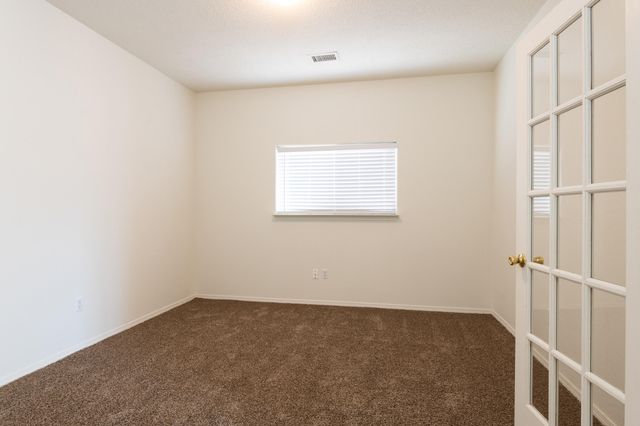3540 Clear Creek Road NE, Rio Rancho, NM 87144