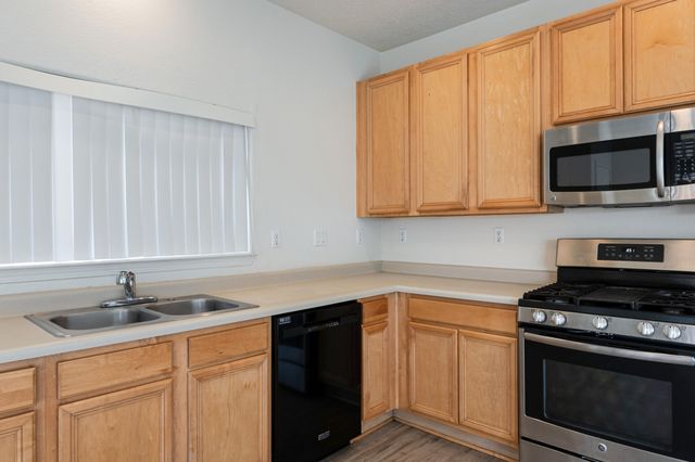 3540 Clear Creek Road NE, Rio Rancho, NM 87144
