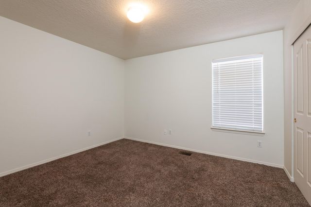 3540 Clear Creek Road NE, Rio Rancho, NM 87144