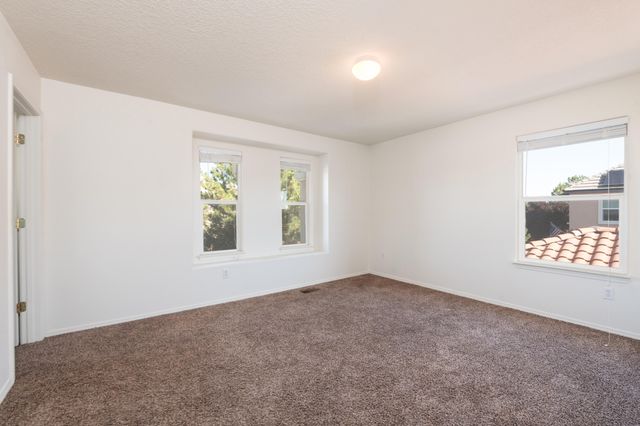 3540 Clear Creek Road NE, Rio Rancho, NM 87144