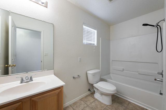 3540 Clear Creek Road NE, Rio Rancho, NM 87144