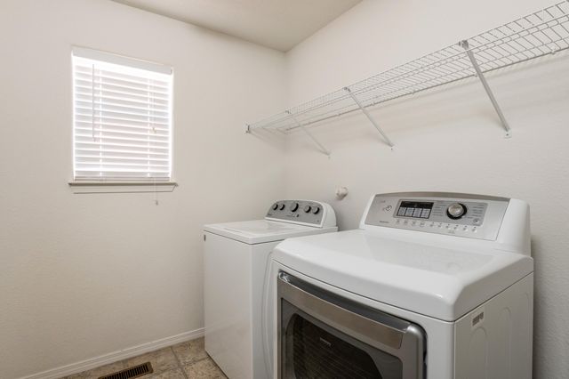 3540 Clear Creek Road NE, Rio Rancho, NM 87144
