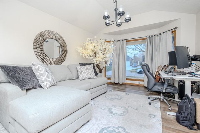 1401 NW Cedarwood Drive, Ankeny, IA 50023