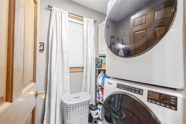 1401 NW Cedarwood Drive, Ankeny, IA 50023