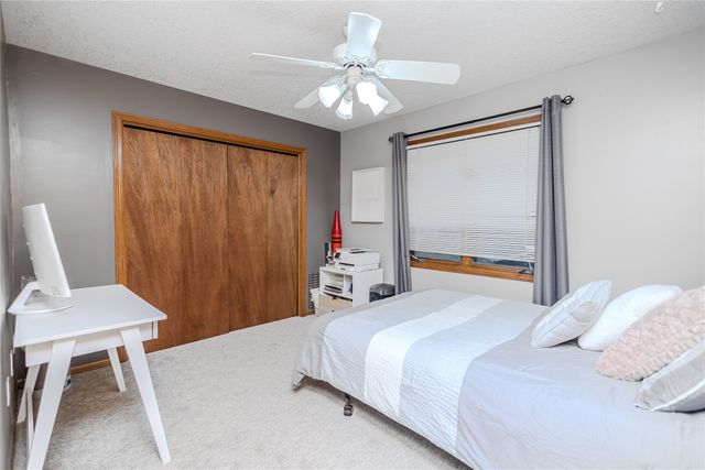 1401 NW Cedarwood Drive, Ankeny, IA 50023