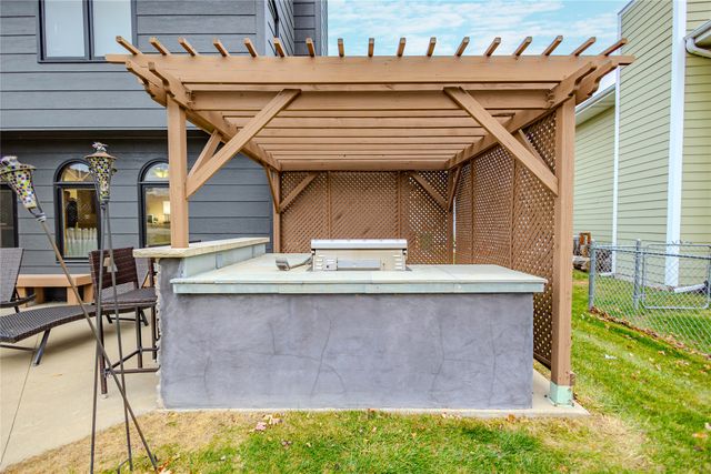 1401 NW Cedarwood Drive, Ankeny, IA 50023