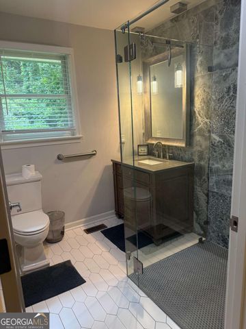 1973 W Lakeside Drive, Decatur, GA 30032