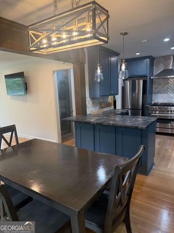 1973 W Lakeside Drive, Decatur, GA 30032