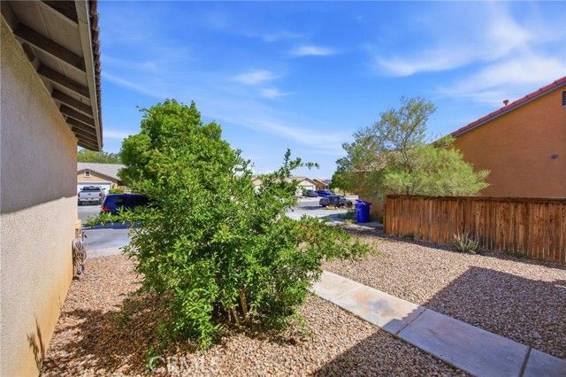 11735 Star, Adelanto, CA 92301