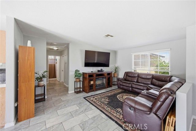 11735 Star, Adelanto, CA 92301