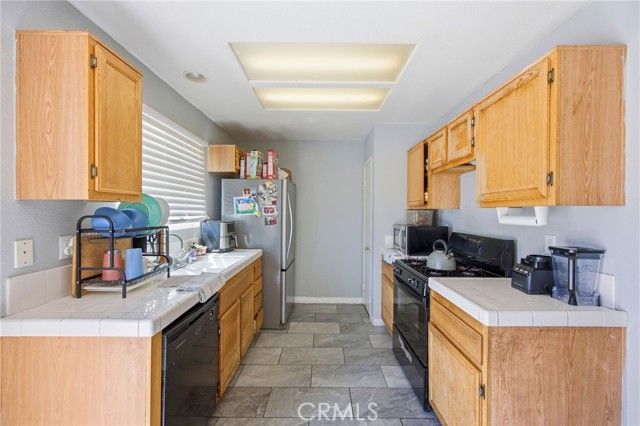 11735 Star, Adelanto, CA 92301