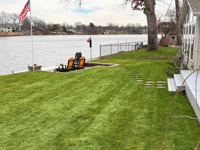 29453 River Shore Estate, Elkhart, IN 46516