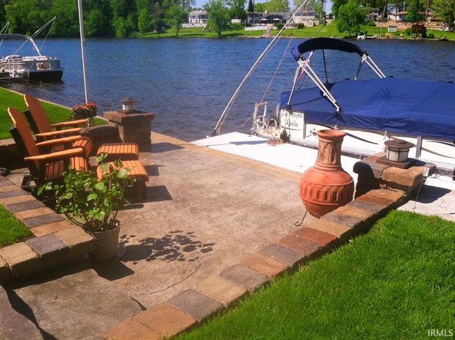 29453 River Shore Estate, Elkhart, IN 46516