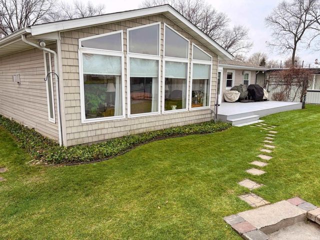 29453 River Shore Estate, Elkhart, IN 46516