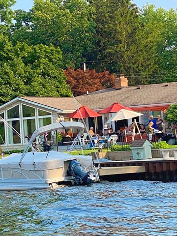 29453 River Shore Estate, Elkhart, IN 46516