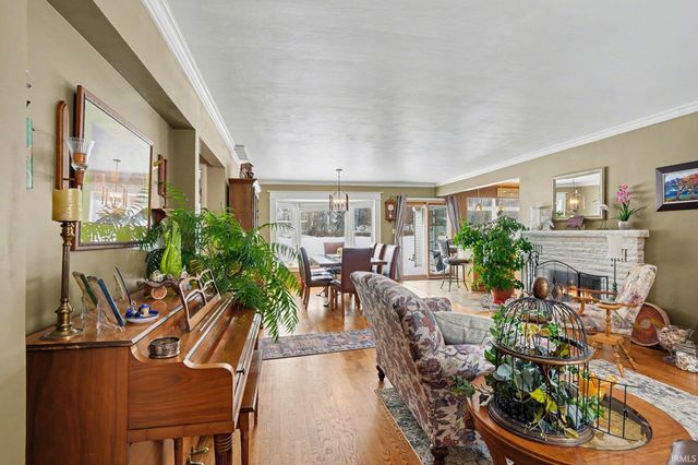 29453 River Shore Estate, Elkhart, IN 46516