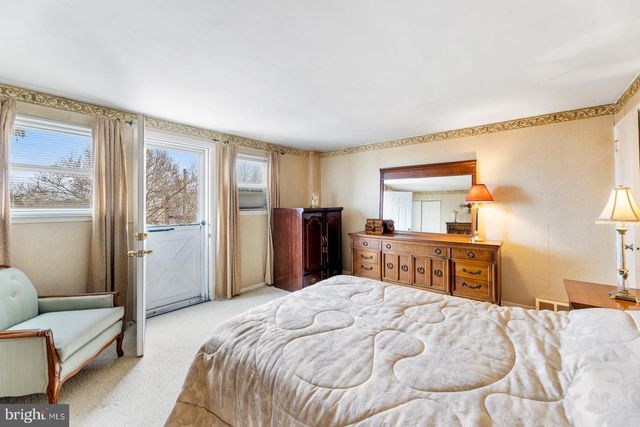 3602 ESSEX LN, Philadelphia, PA 19114