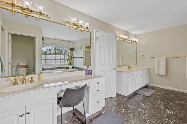 2657 Arran Quay Terrace, Valparaiso, IN 46385