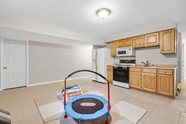 2657 Arran Quay Terrace, Valparaiso, IN 46385