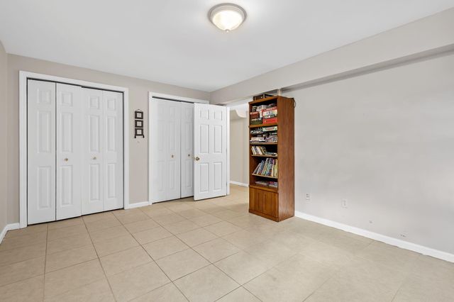 2657 Arran Quay Terrace, Valparaiso, IN 46385