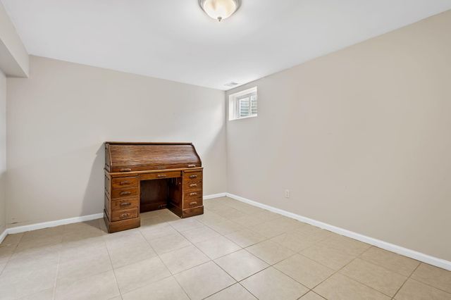 2657 Arran Quay Terrace, Valparaiso, IN 46385