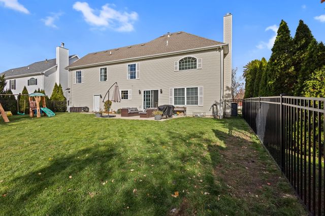 2657 Arran Quay Terrace, Valparaiso, IN 46385