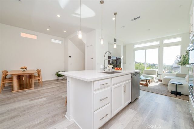 128 Keeper, Irvine, CA 92618
