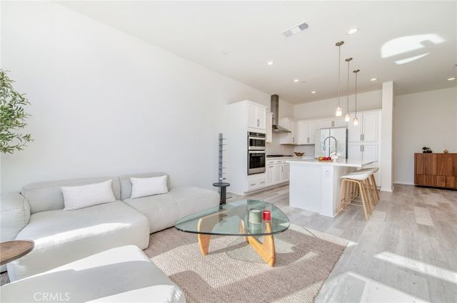 128 Keeper, Irvine, CA 92618