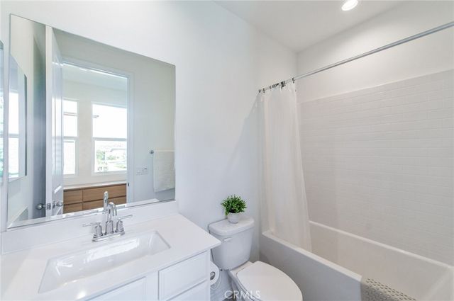 128 Keeper, Irvine, CA 92618