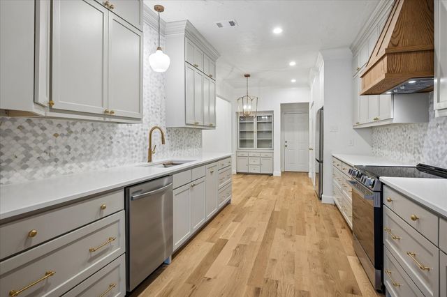 12332 Montego Plaza, Dallas, TX 75230