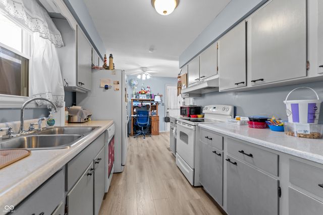 231 Hopkins Road, Indianapolis, IN 46229