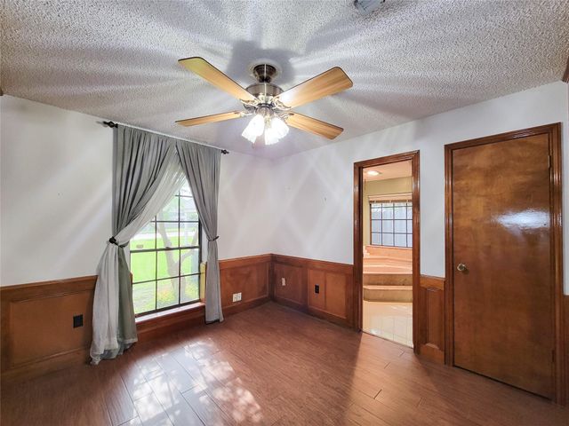 3 Thunderbird Circle, Baytown, TX 77521