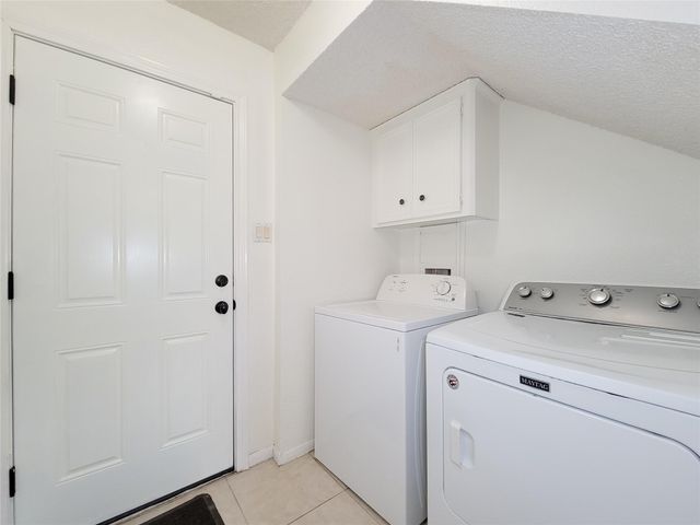 3 Thunderbird Circle, Baytown, TX 77521