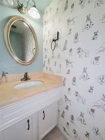 3 Thunderbird Circle, Baytown, TX 77521