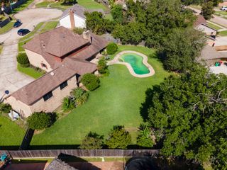3 Thunderbird Circle, Baytown, TX 77521