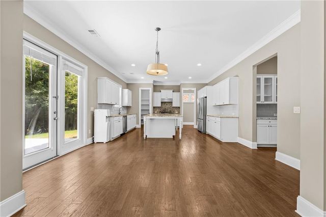 3760 Kentwood Court, Suwanee, GA 30024