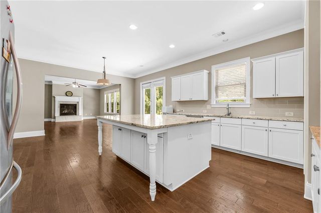 3760 Kentwood Court, Suwanee, GA 30024