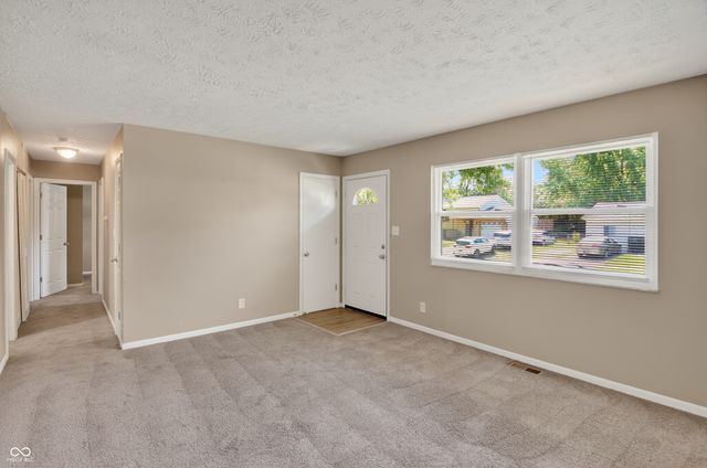 5012 Gambel Road, Indianapolis, IN 46221