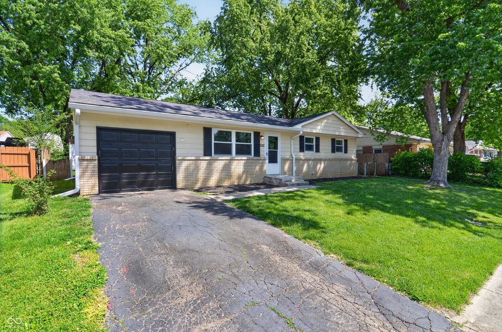 5012 Gambel Road, Indianapolis, IN 46221