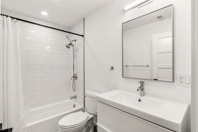 231 Maverick Street 3, Boston, MA 02128