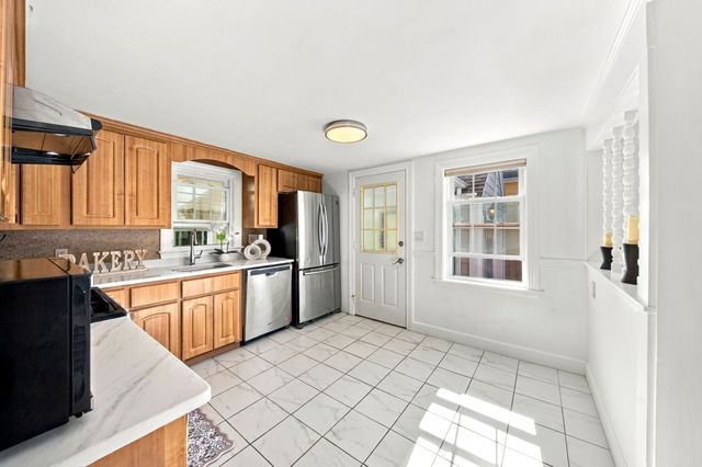 147 Elmlawn Rd, Braintree, MA 02184