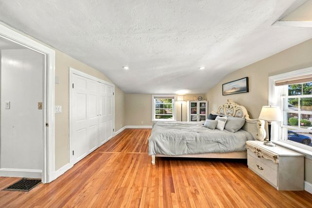 147 Elmlawn Rd, Braintree, MA 02184