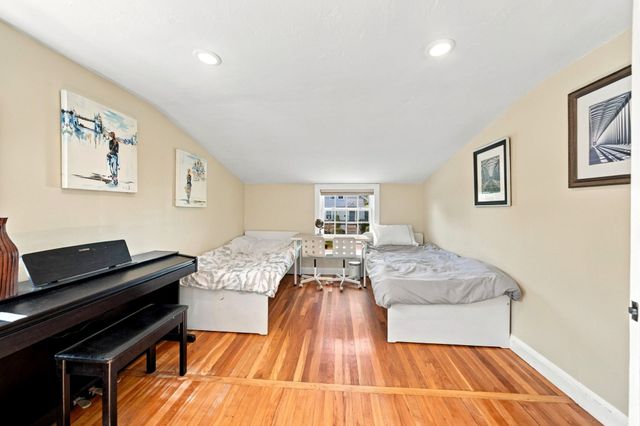 147 Elmlawn Rd, Braintree, MA 02184